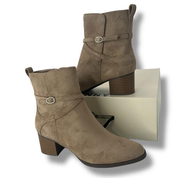 NEW Anne Klein Tan Booties Size 7.5 Beige Sand Low Ankle Boot Faux Suede NWT - Picture 4 of 11
